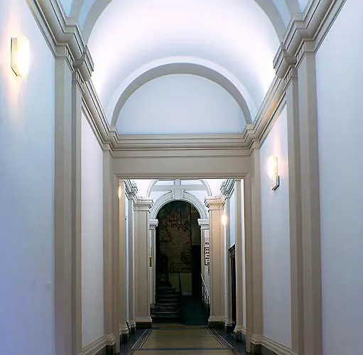Premier Cavour Gasthof 3*